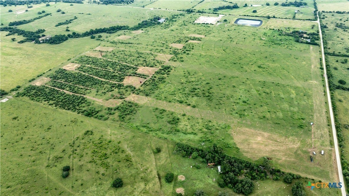 10.01 acres in DeWitt County - photo 20