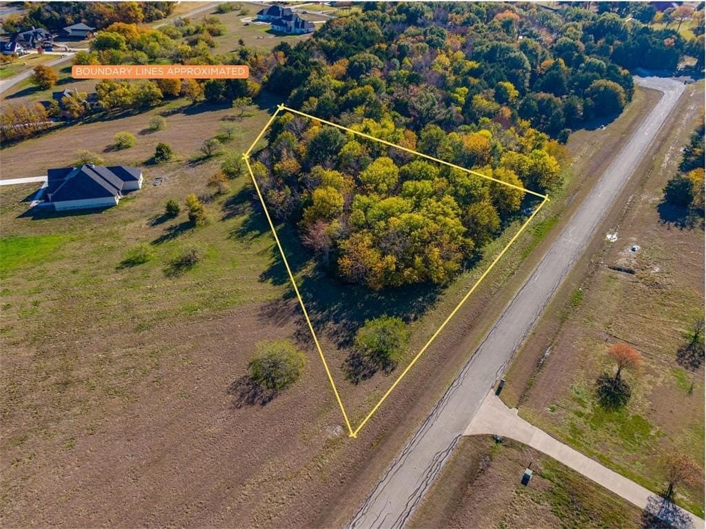 1.12 acres in Navarro County - photo 4