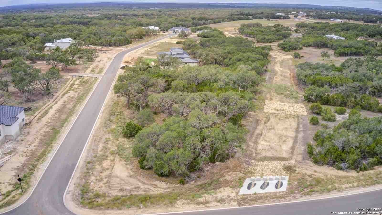 1.26 acres in Comal County - photo 3