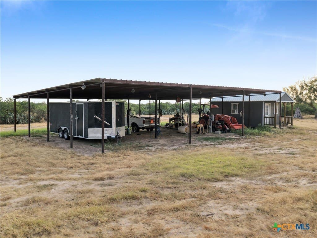 377.5 acres in Zavala County - photo 31