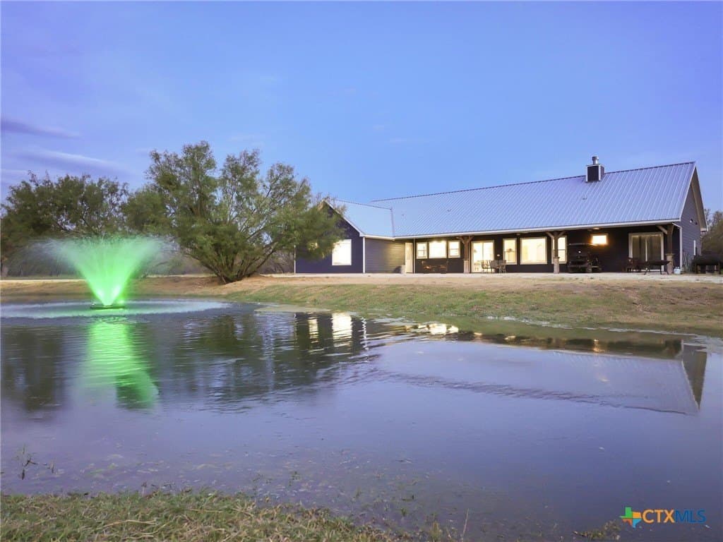 377.5 acres in Zavala County - photo 3