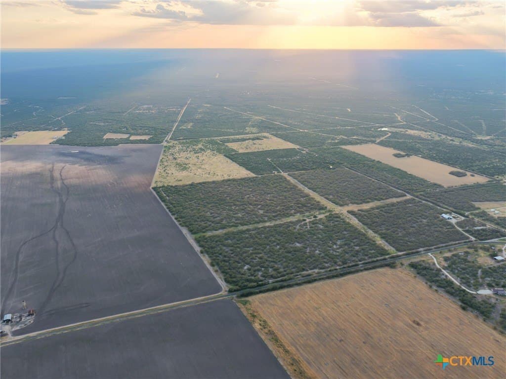 377.5 acres in Zavala County - photo 33