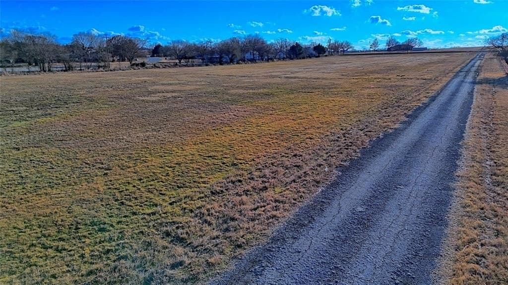 5.87 acres in Montague County - photo 3
