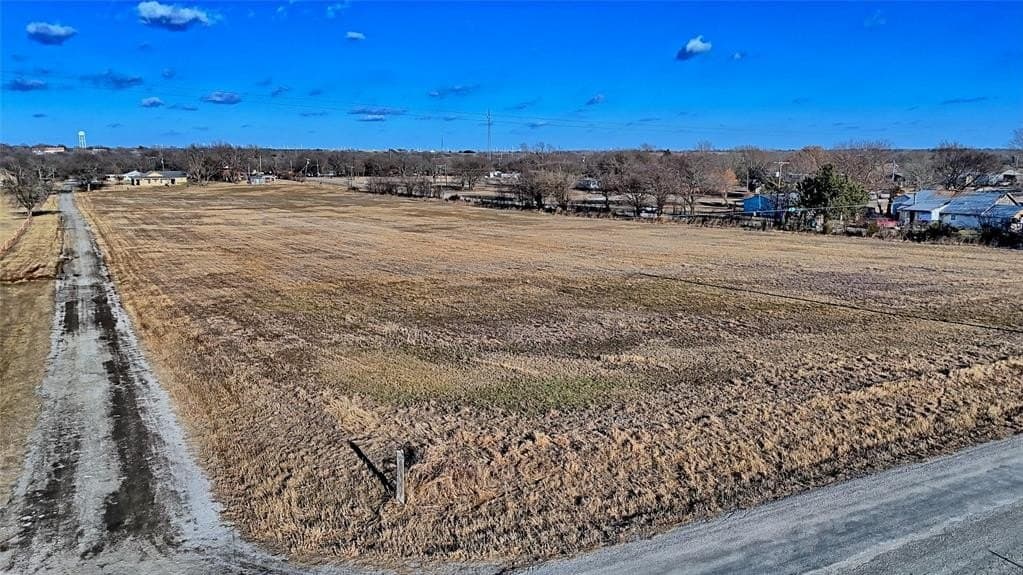 5.87 acres in Montague County - photo 10
