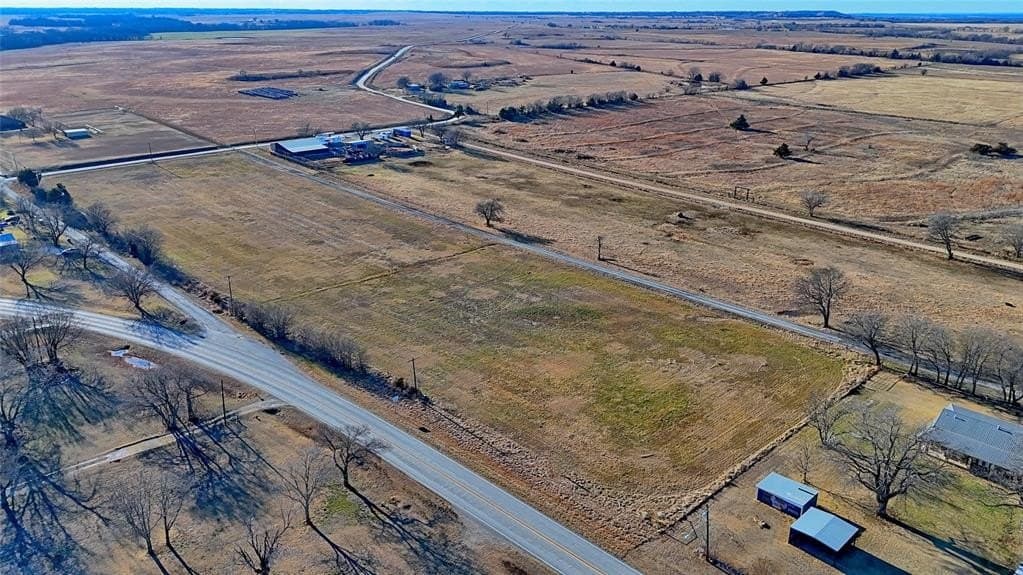 5.87 acres in Montague County - photo 11
