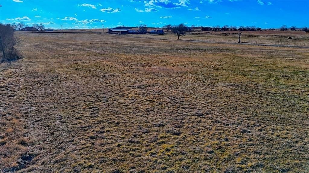 5.87 acres in Montague County - photo 12