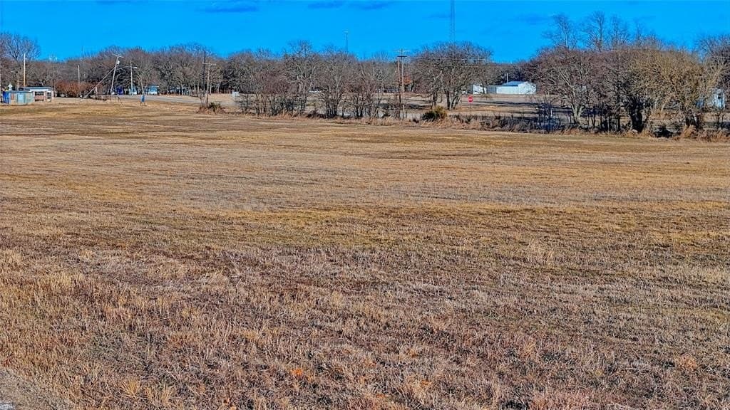 5.87 acres in Montague County - photo 7