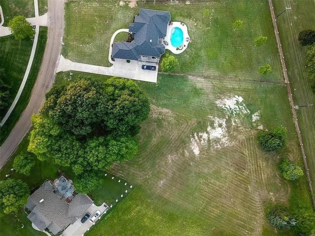1.47 acres in Kaufman County - photo 2