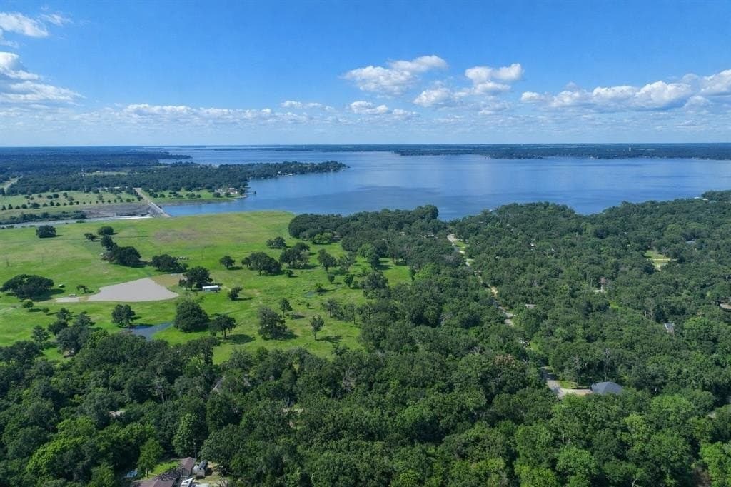 0.2 acres in Henderson County - photo 4