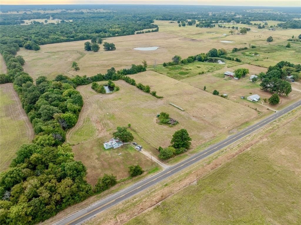 10.69 acres in Lamar County - photo 10