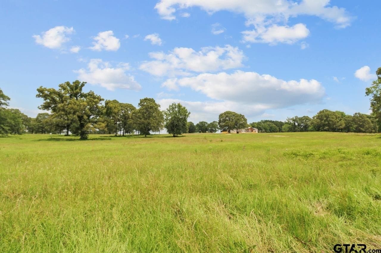 5 acres in Upshur County - photo 4