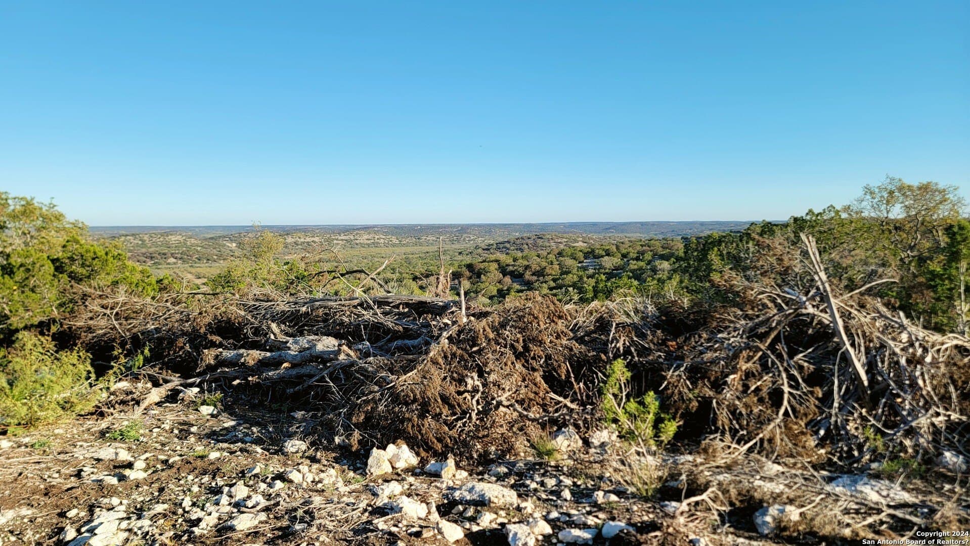 359 acres in Edwards County - photo 38
