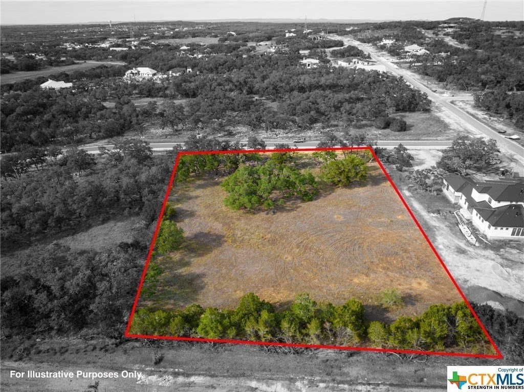 2.21 acres in Comal County - photo 3