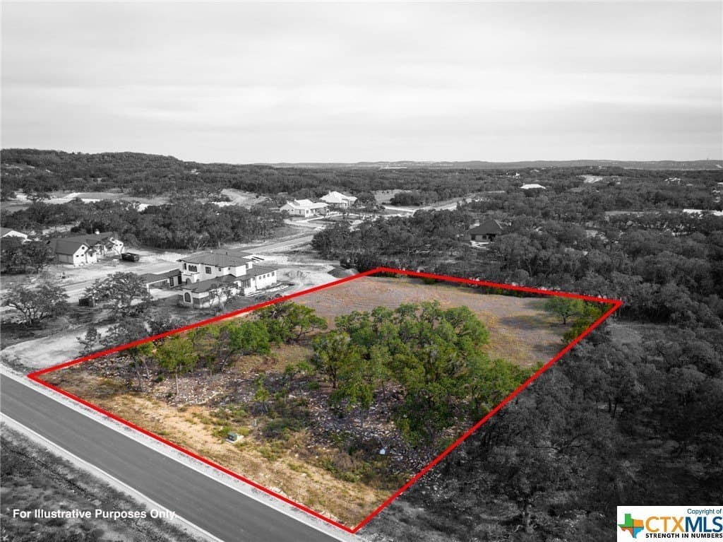 2.21 acres in Comal County - photo 2