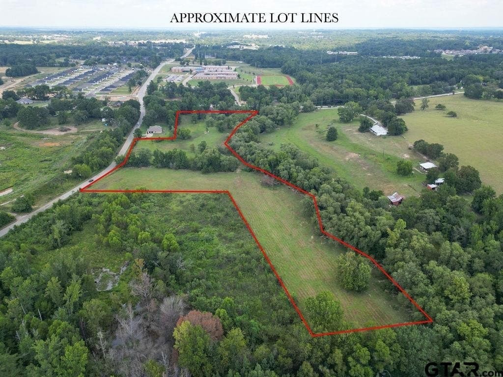 8.25 acres in Smith County - photo 2