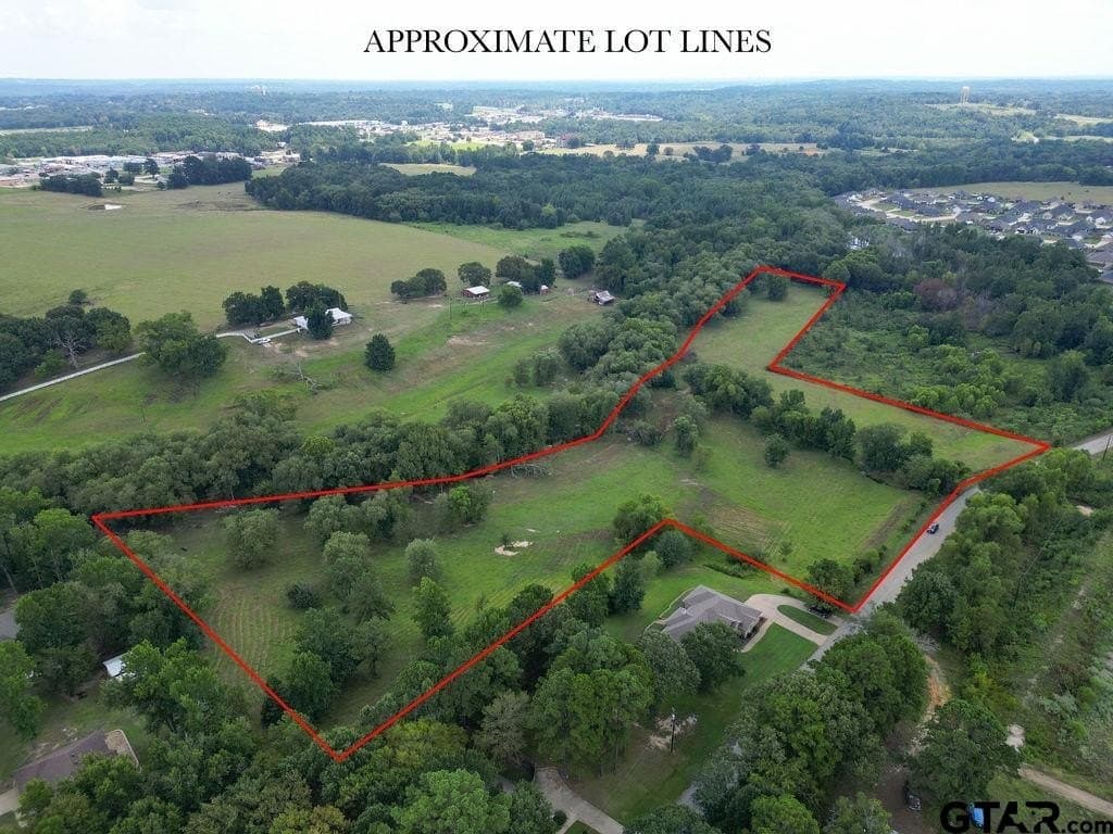 8.25 acres in Smith County - photo 4