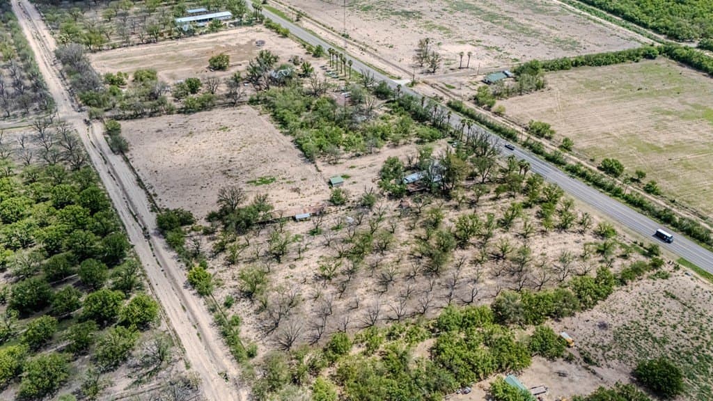 348,916 acres in Maverick County - photo 46