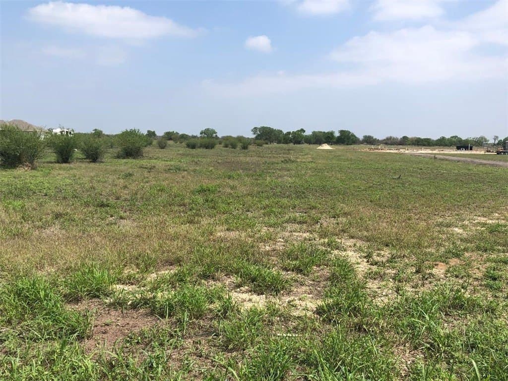 6.51 acres in Nueces County - photo 4