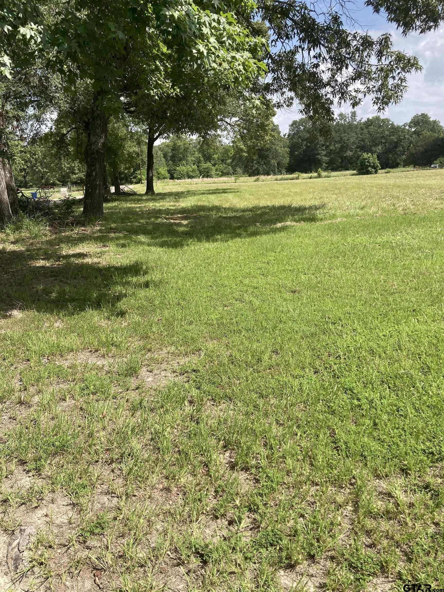 2.5 acres in Smith County - photo 2