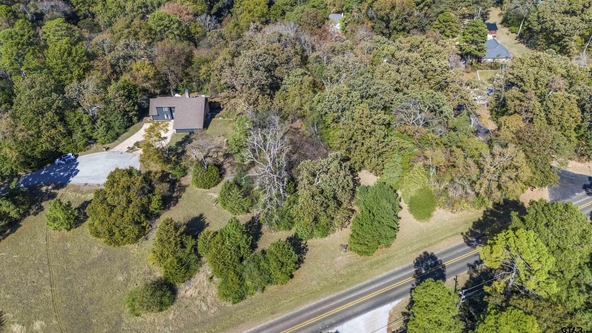 0.6 acres in Smith County - photo 4
