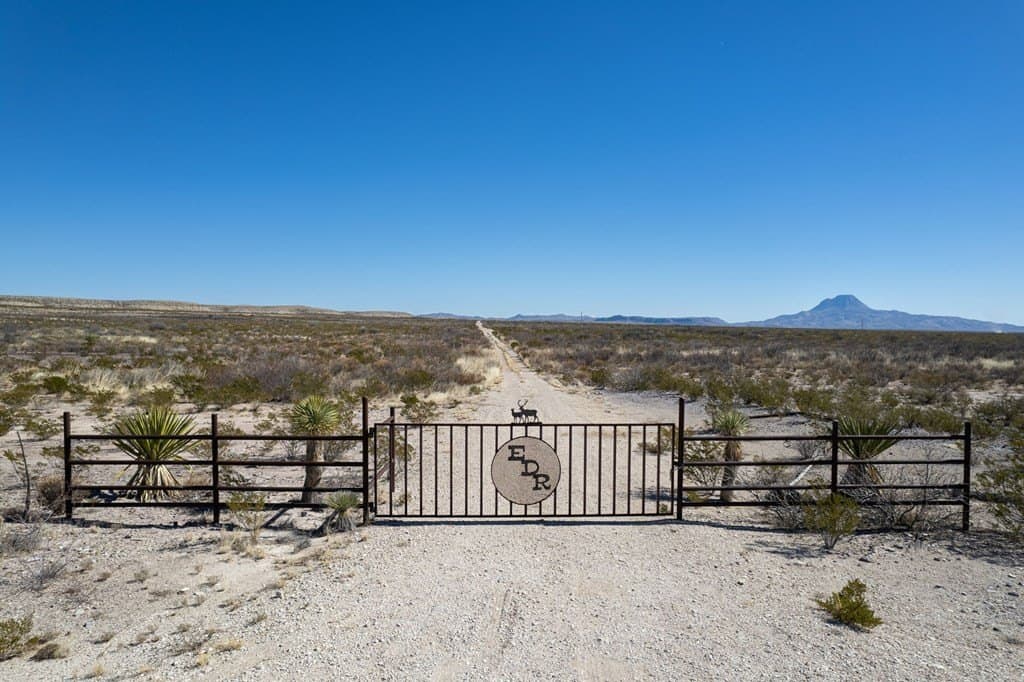 4,970 acres in Brewster County - photo 11