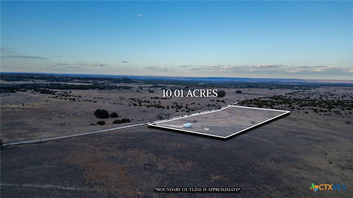 10.01 acres in Lampasas County - photo 2