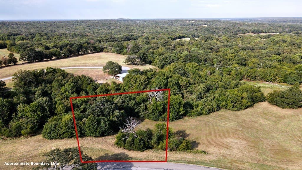 1 acres in Henderson County - photo 2