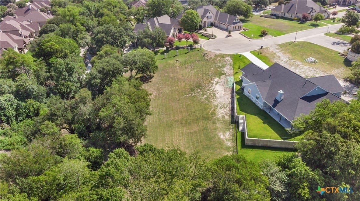 0.64 acres in Bell County - photo 9