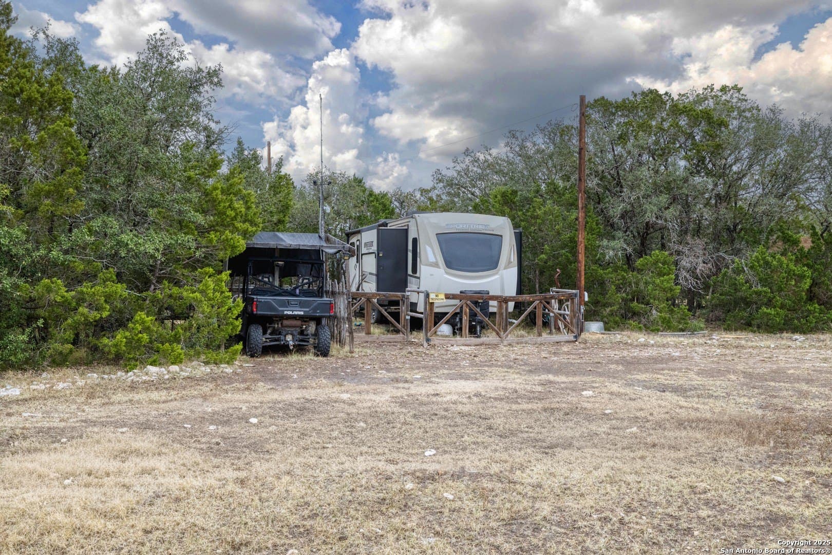 73.84 acres in Edwards County - photo 11