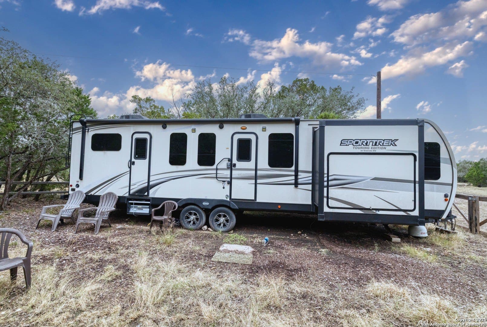 73.84 acres in Edwards County - photo 12
