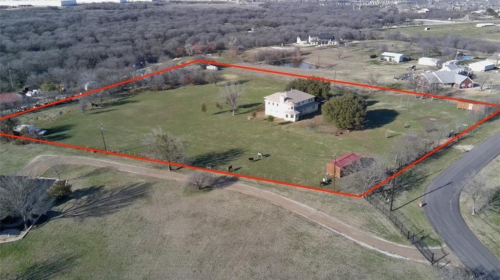 5.06 acres in Tarrant County - photo 2
