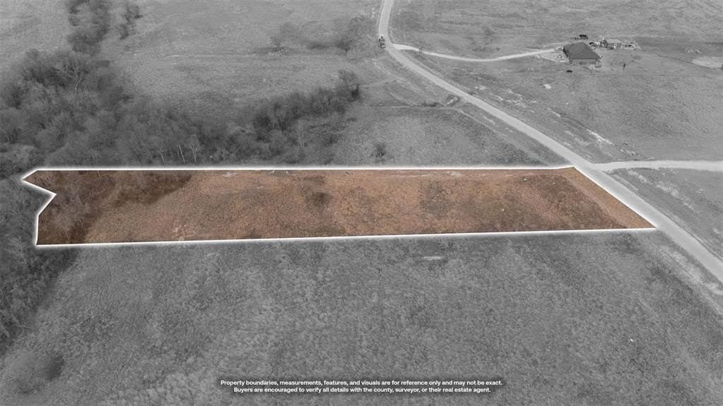 2.1 acres in Hill County - photo 20