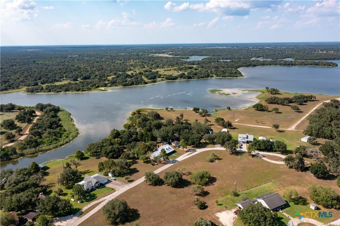 0.17 acres in Goliad County - photo 8