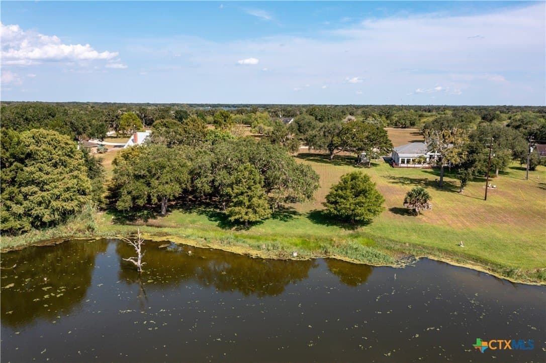 0.17 acres in Goliad County - photo 2