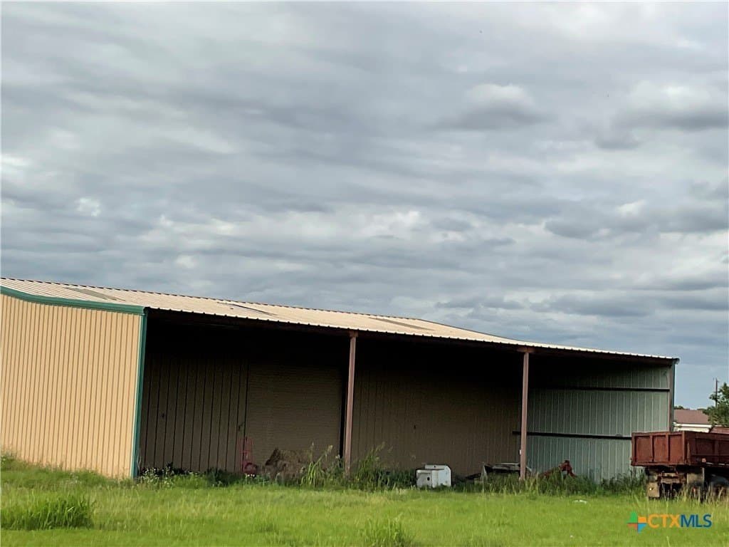 21.65 acres in Lavaca County - photo 30