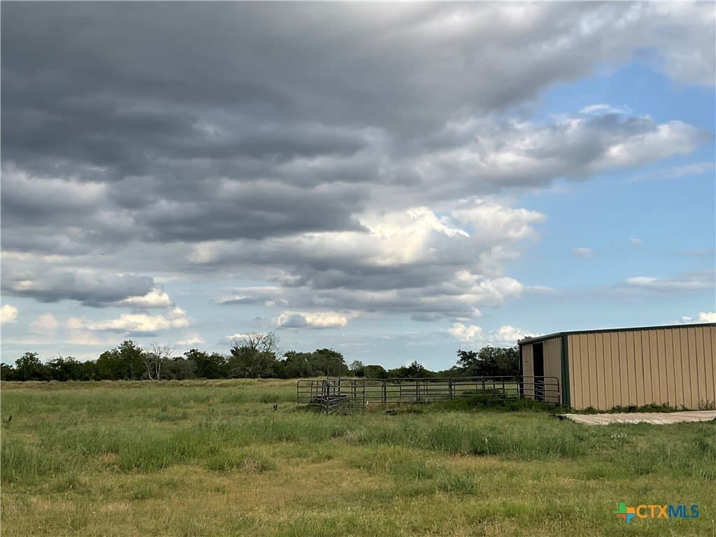 21.65 acres in Lavaca County - photo 43