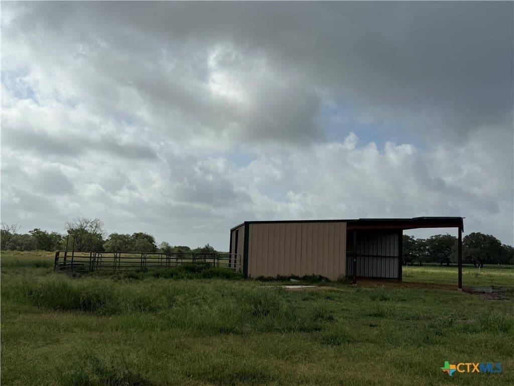 21.65 acres in Lavaca County - photo 31