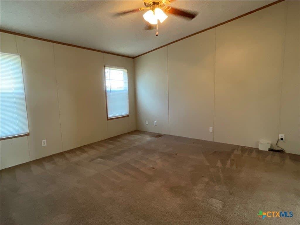 21.65 acres in Lavaca County - photo 2