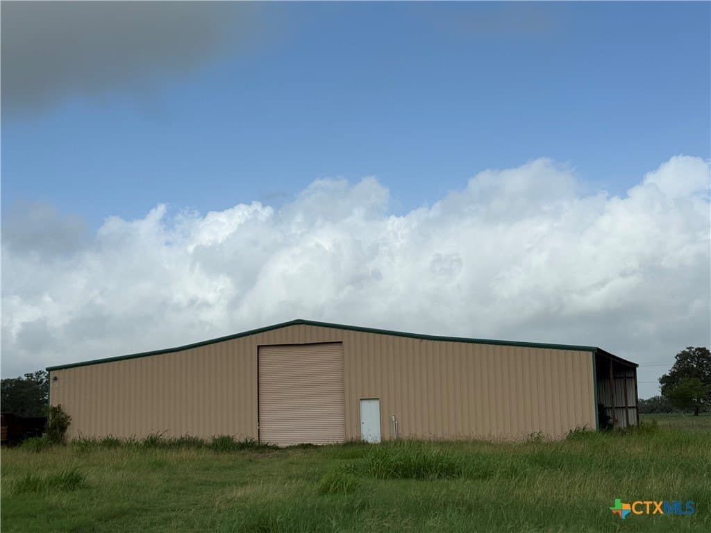 21.65 acres in Lavaca County - photo 33