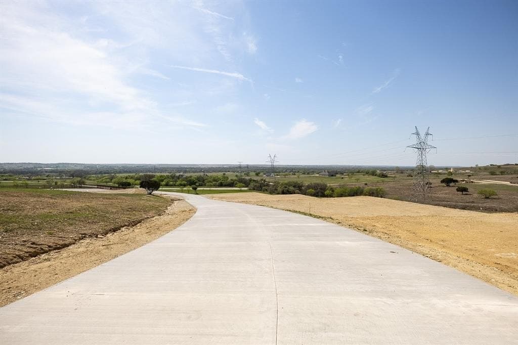 1.02 acres in Tarrant County - photo 2