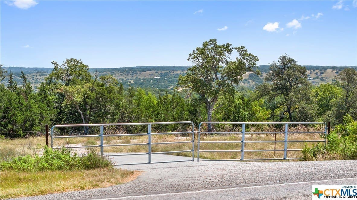 22.21 acres in Blanco County - photo 11