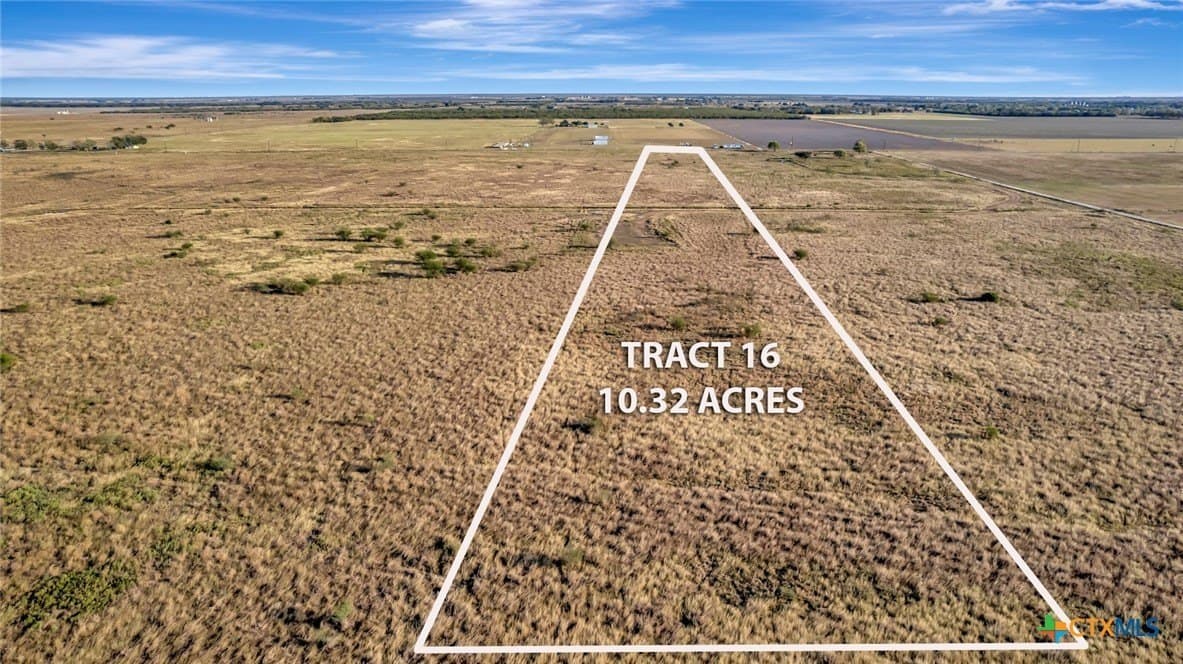 10.32 acres in Victoria County - photo 6