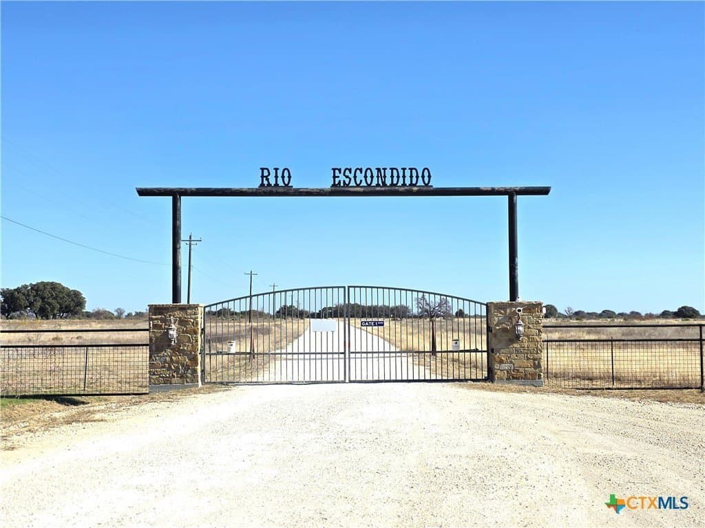 Private Road 4218 lot: 2