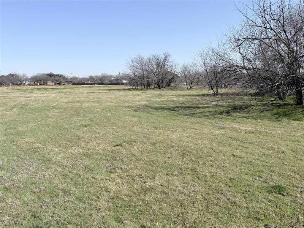 1.52 acres in Hill County - photo 6