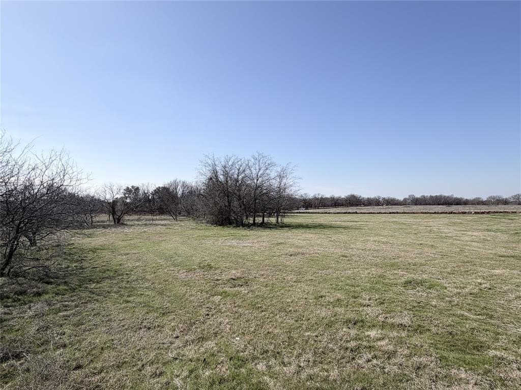 1.52 acres in Hill County - photo 2