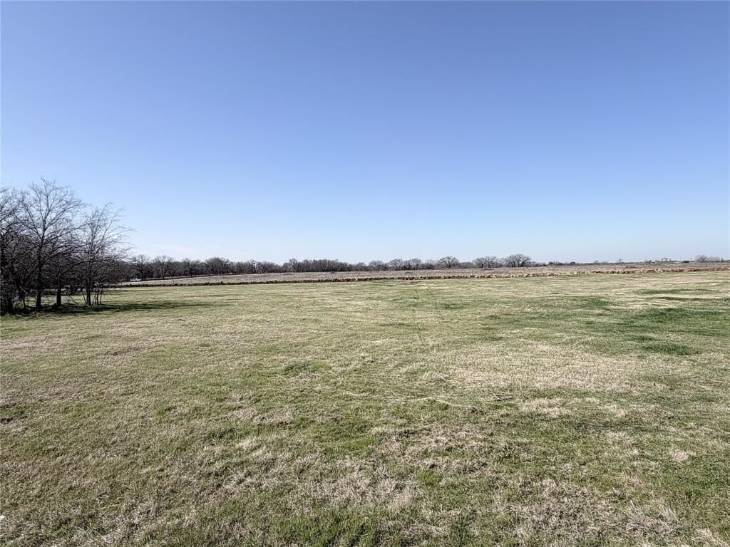 1.52 acres in Hill County - photo 3