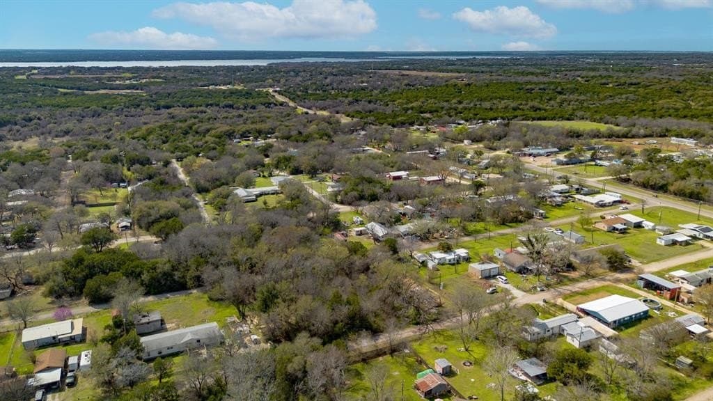 0.37 acres in Hill County - photo 9