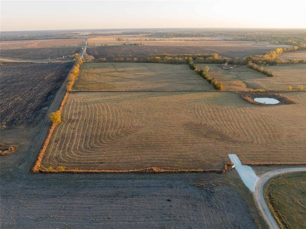 1.25 acres in Lamar County - photo 8