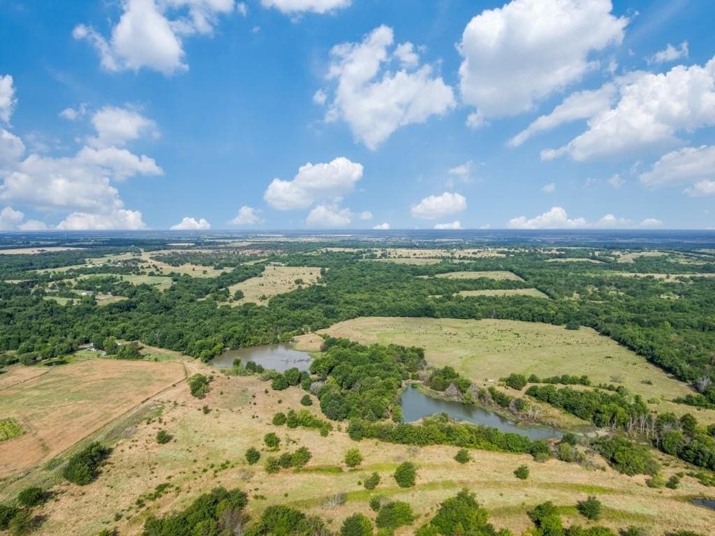 283.99 acres in Grayson County - photo 3