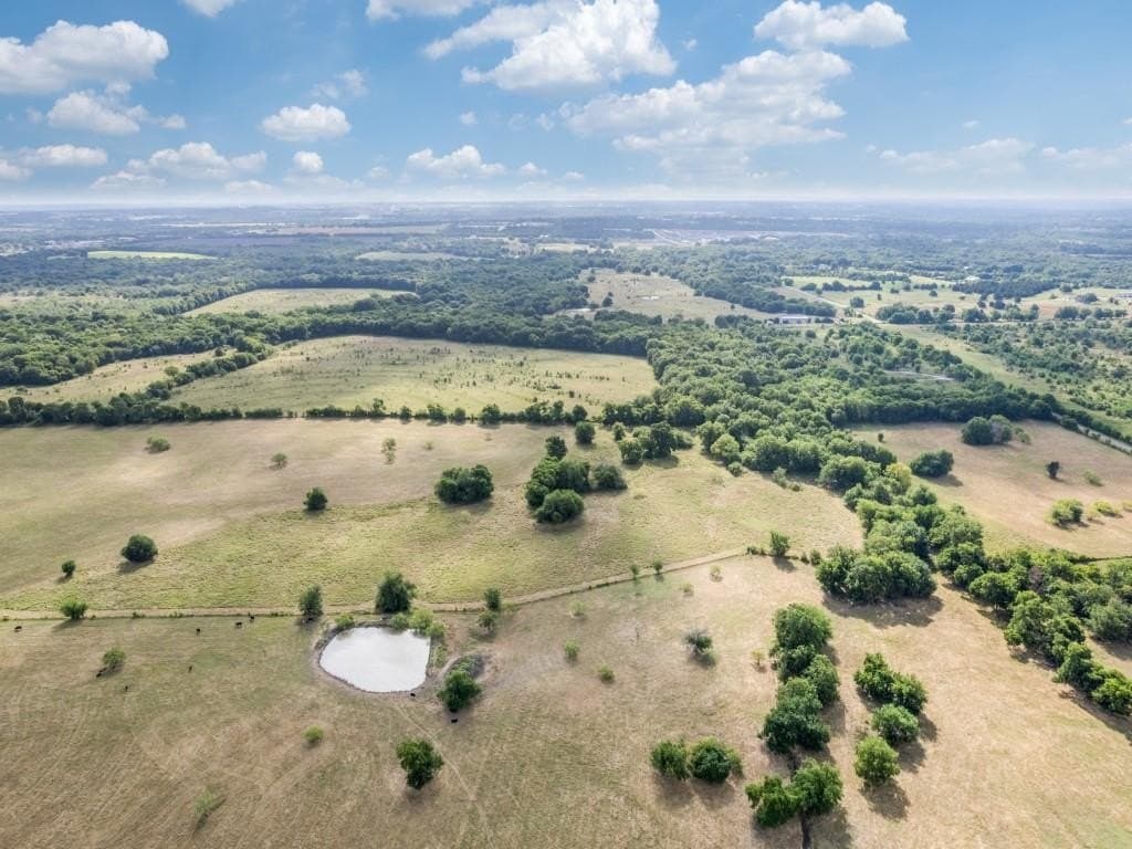 283.99 acres in Grayson County - photo 2